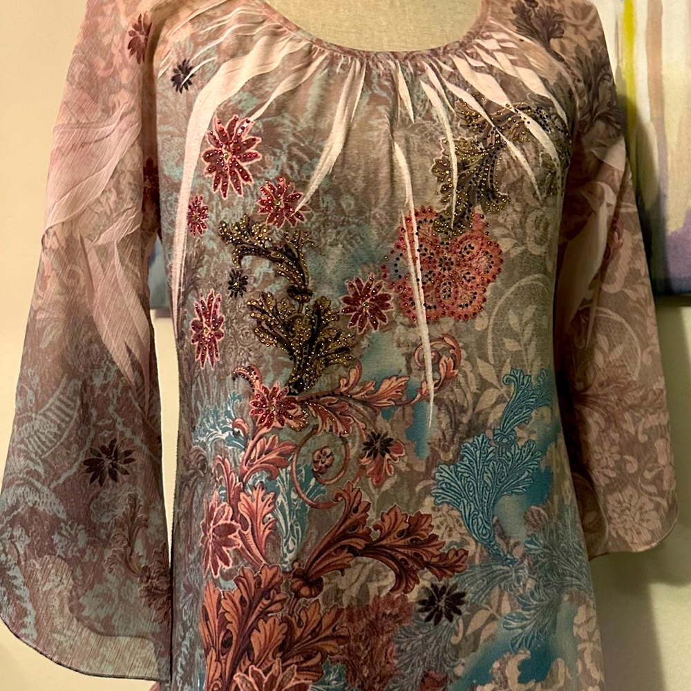 EUC CHICO’S 1 top has sage green and other spring colors with bling.